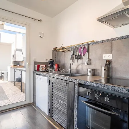 Piscine Privee Proche Plages Villa Montséret